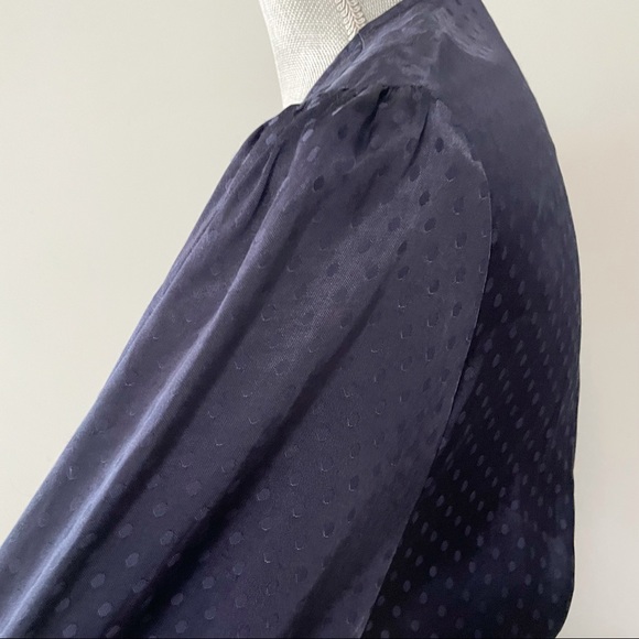 Aritzia Wilfred Callie satin long sleeve wrap dress - Picture 5 of 9